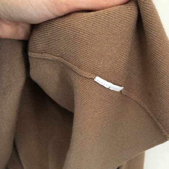 Michael Kors Turtleneck Sweater - Picture 6 of 14